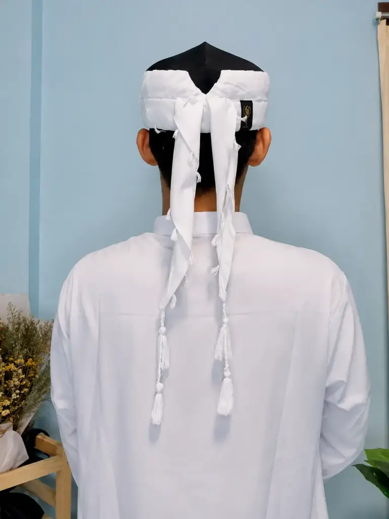 Katalog putih kombi hitam3