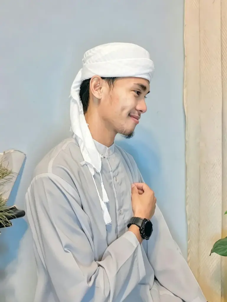 peci sorban putih2